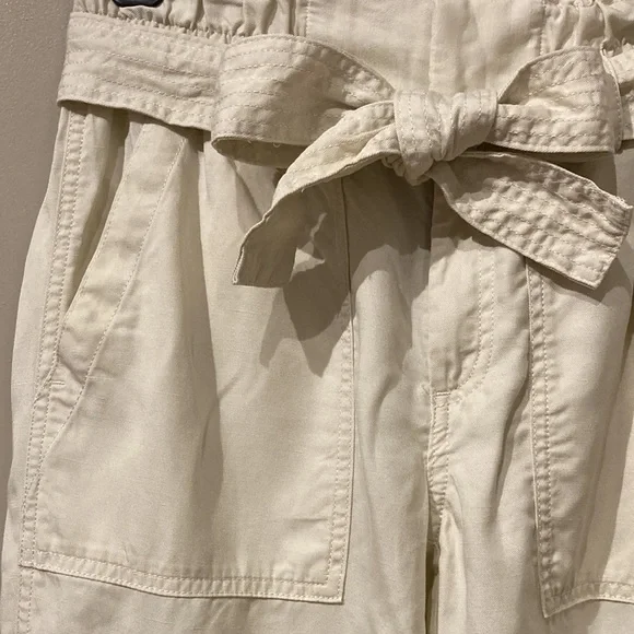 Banana republic cropped cargo pants, size 2 - Picture 2 of 7